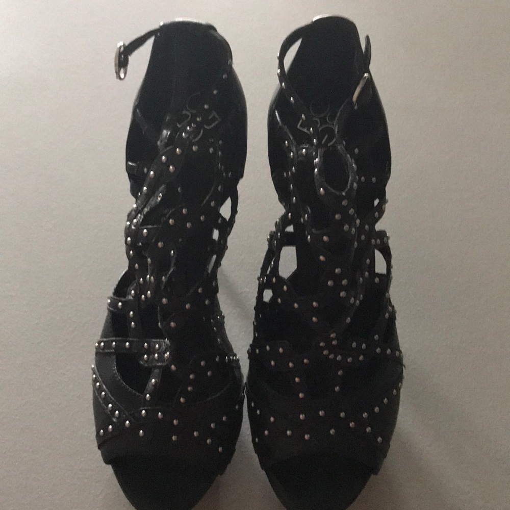 BCBG Platform Heals